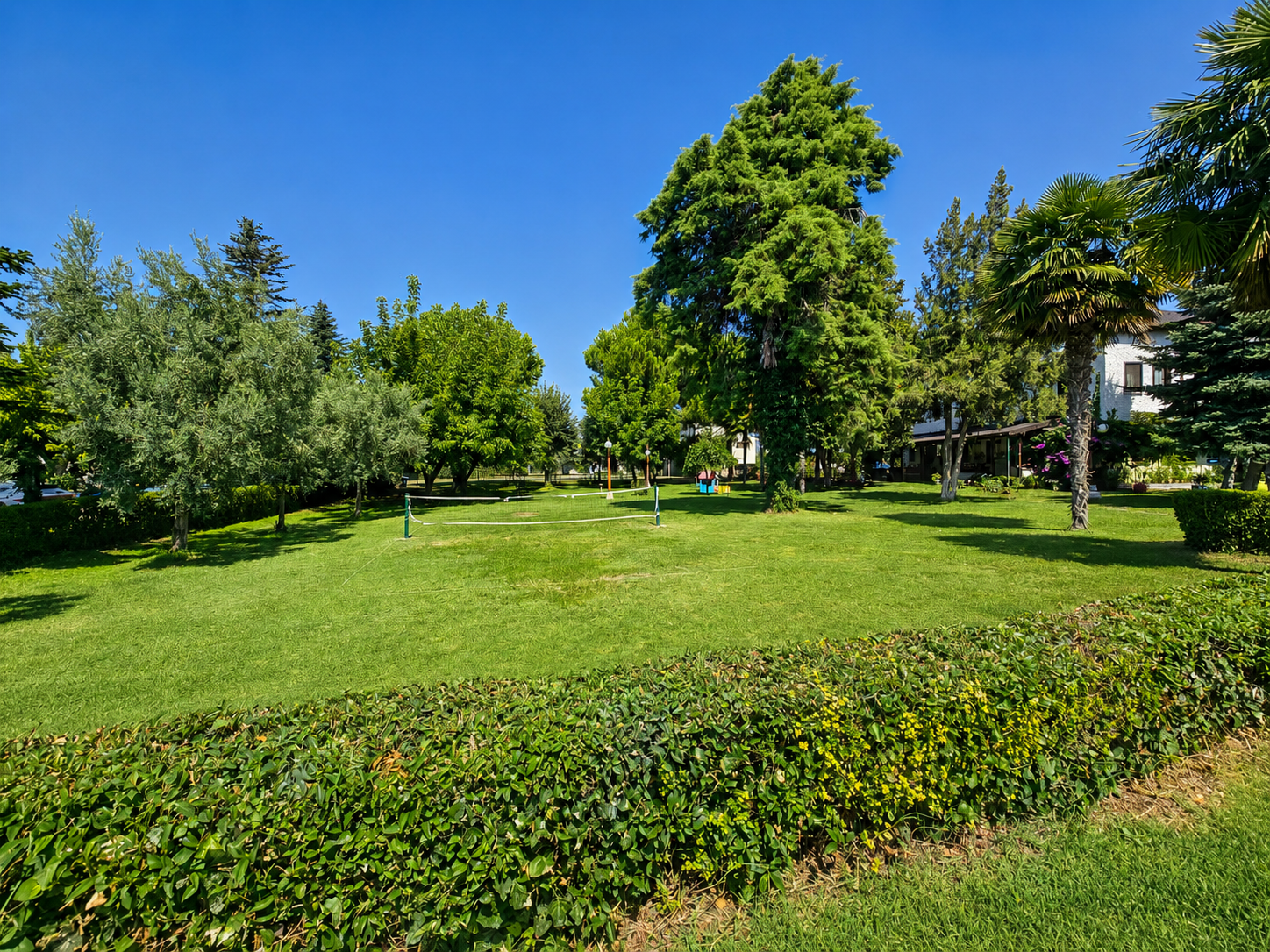 İznik Darka Tatil Köyünde 2+1 Gölet Manzaralı Satılık Dubleks