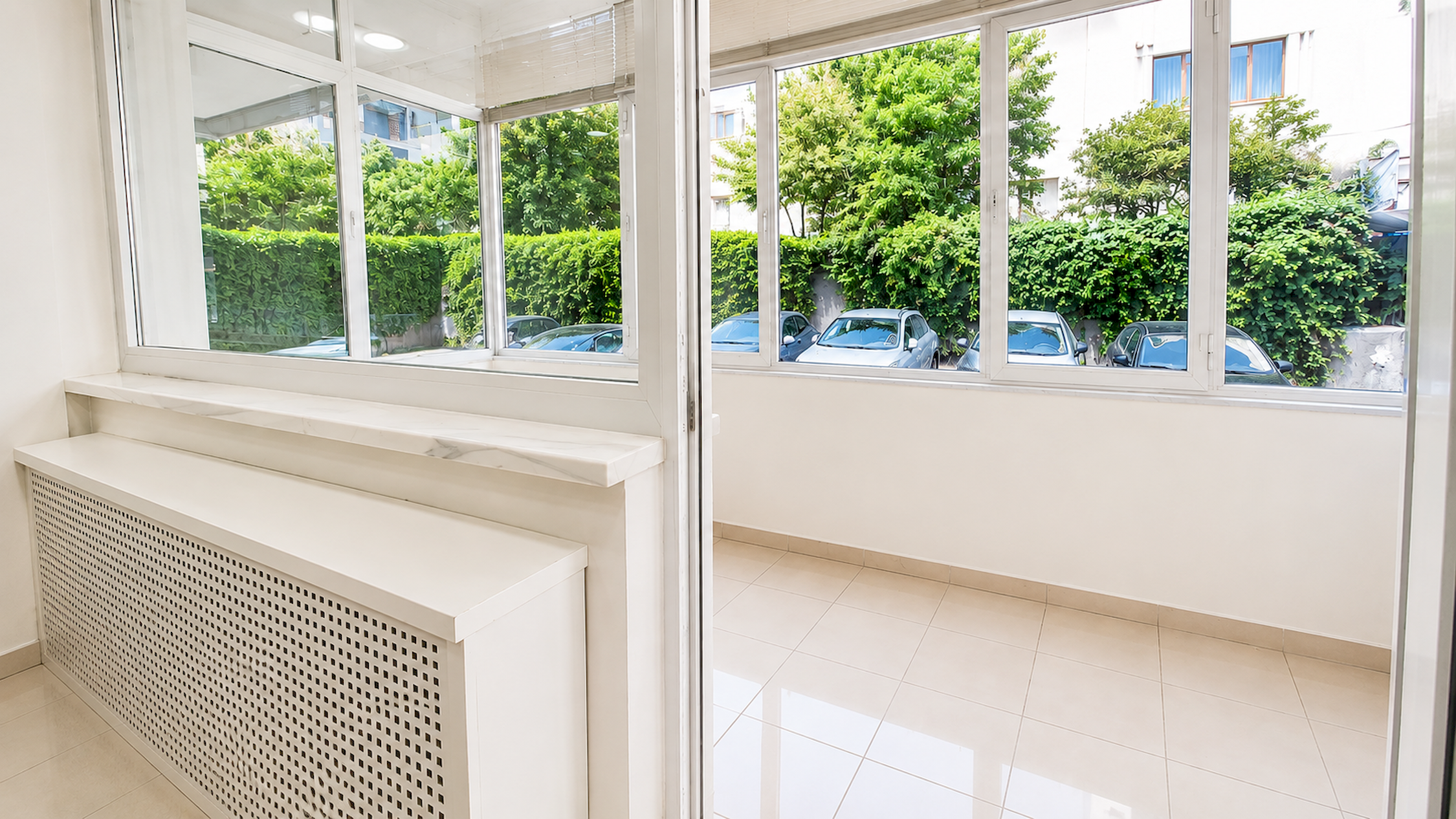 Selamiçeşme Bağdat Caddesi üzeri 2+1 Bakımlı Kiralık İşyeri