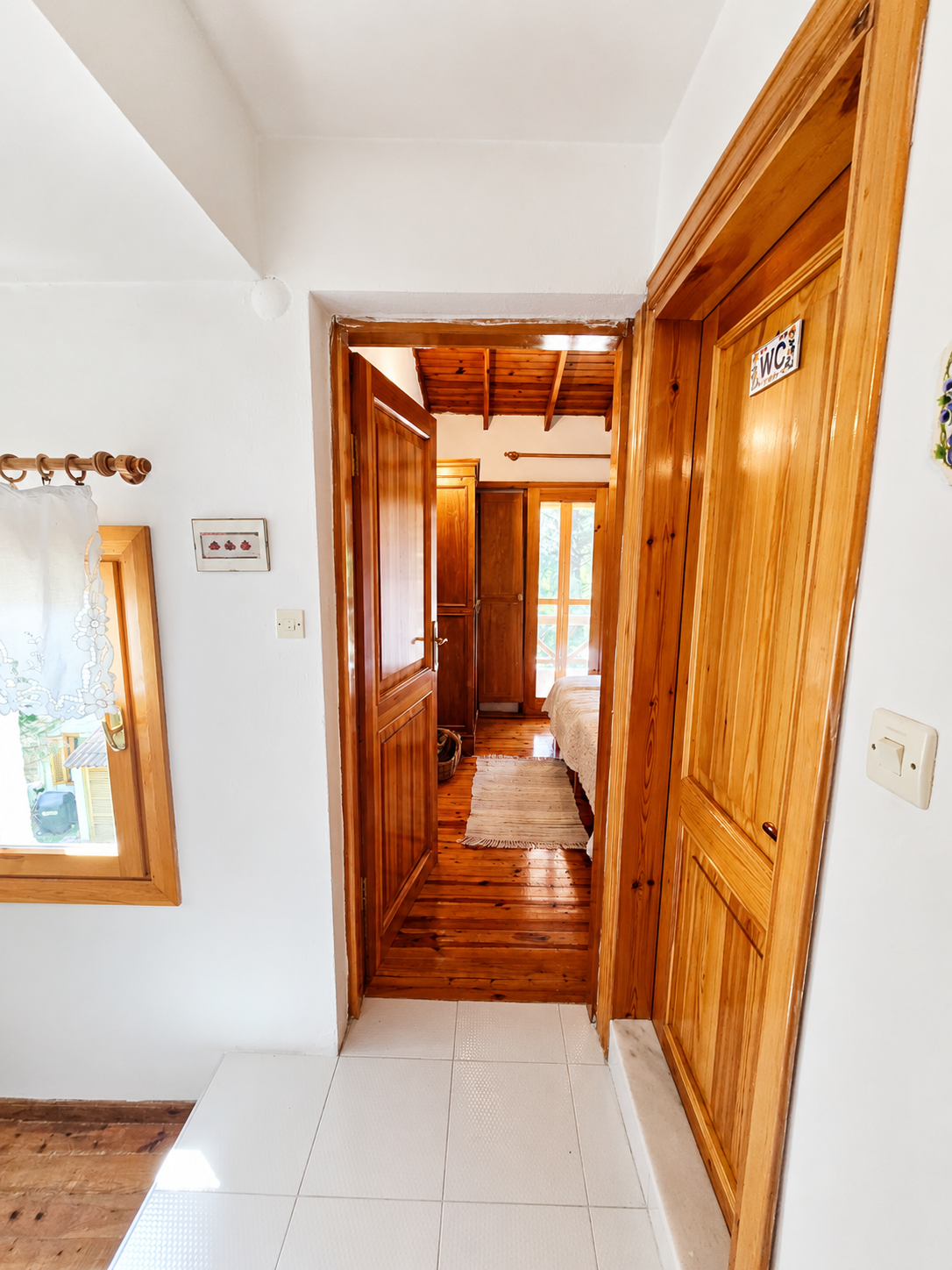 İznik Darka Tatil Köyünde 2+1 Gölet Manzaralı Satılık Dubleks