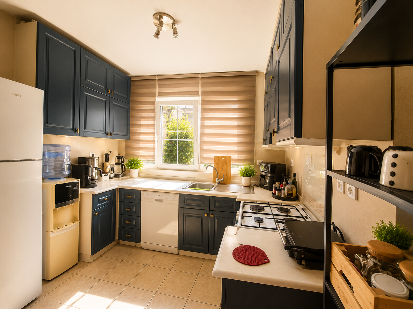 Suadiye Bağdat Caddesi Üzerinde Prestijli Binada 3+1 Satılık