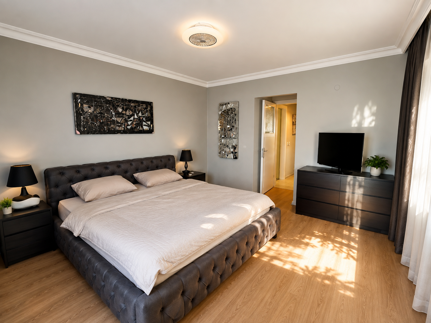 Suadiye Bağdat Caddesi Üzerinde Prestijli Binada 3+1 Satılık