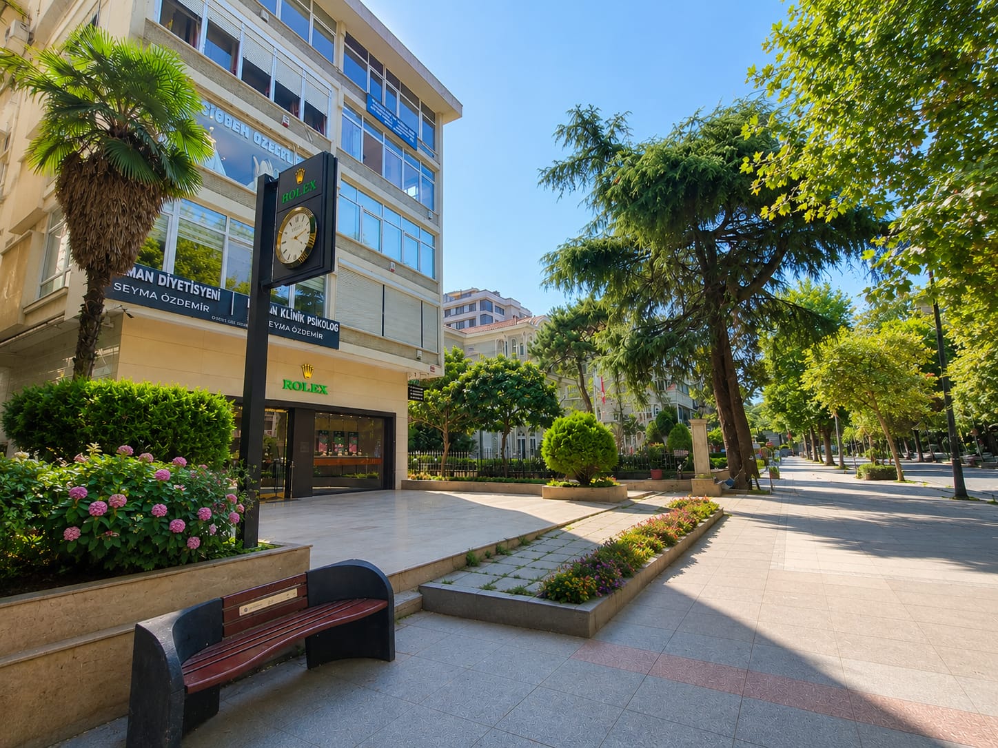 Suadiye Bağdat Caddesi Üzerinde Prestijli Binada 3+1 Satılık