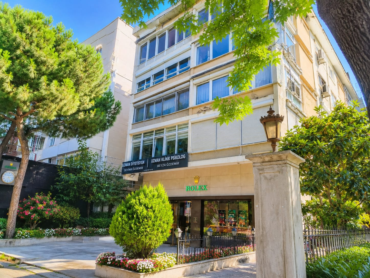 Suadiye Bağdat Caddesi Üzerinde Prestijli Binada 3+1 Satılık