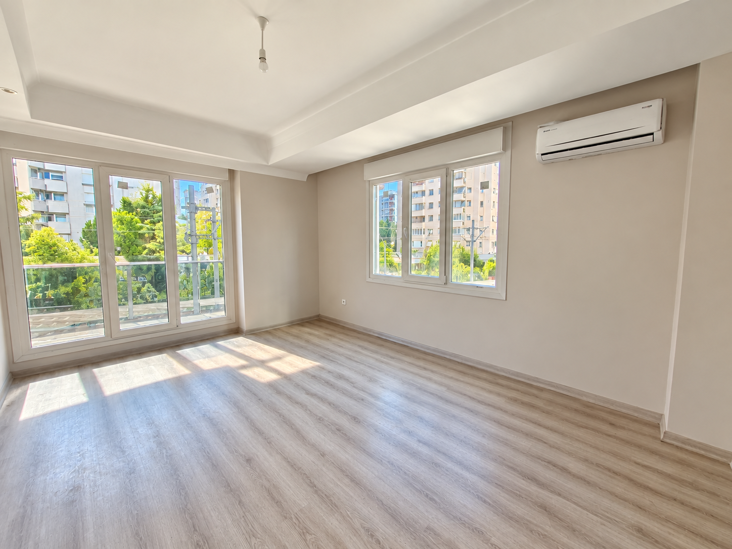Erenköyde Marmaraya Yakın 1 Yıllık Binada Kiralık 2+1