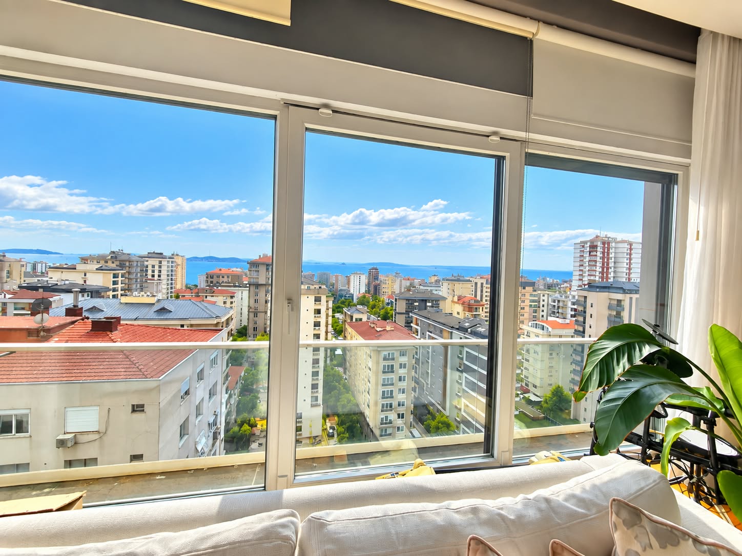 ERENKÖY BAĞDAT CADDESİNE YAKIN DENİZ MANZARALI RESIDENCE 3+1