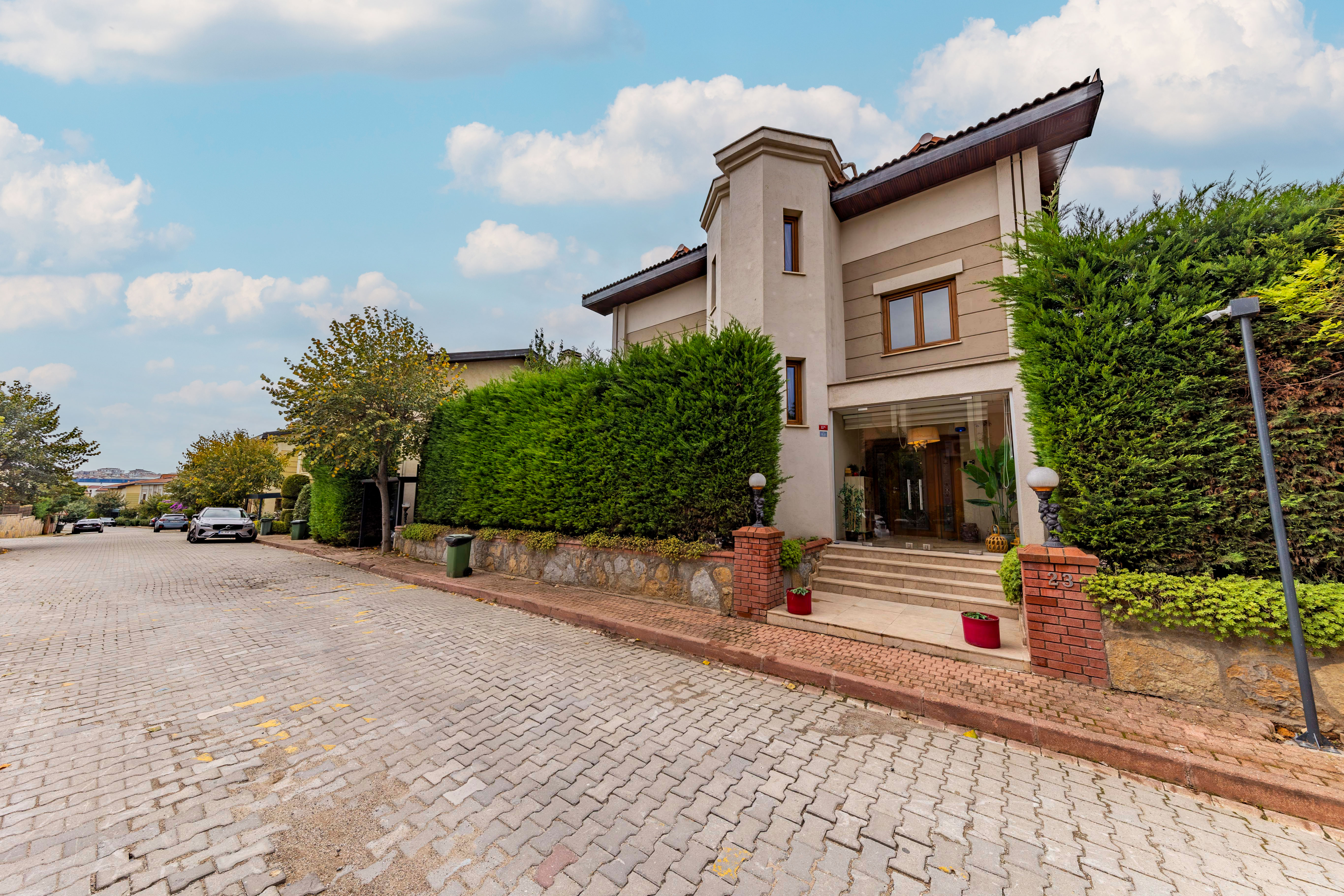 İdealist Kent 1.Etap Yenilenmiş Müstakil Villa – TEK YETKİLİ