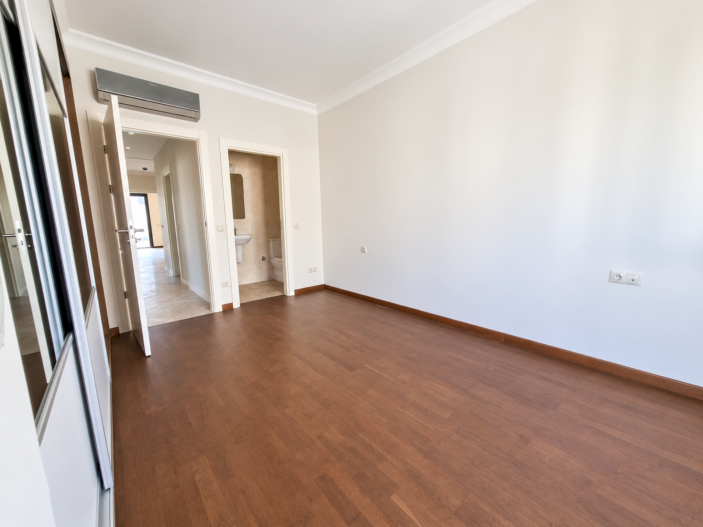 Göztepe 60. Yıl Parkı Karşısı Ferah 110 m2 Net 3+1 Satılık Daire