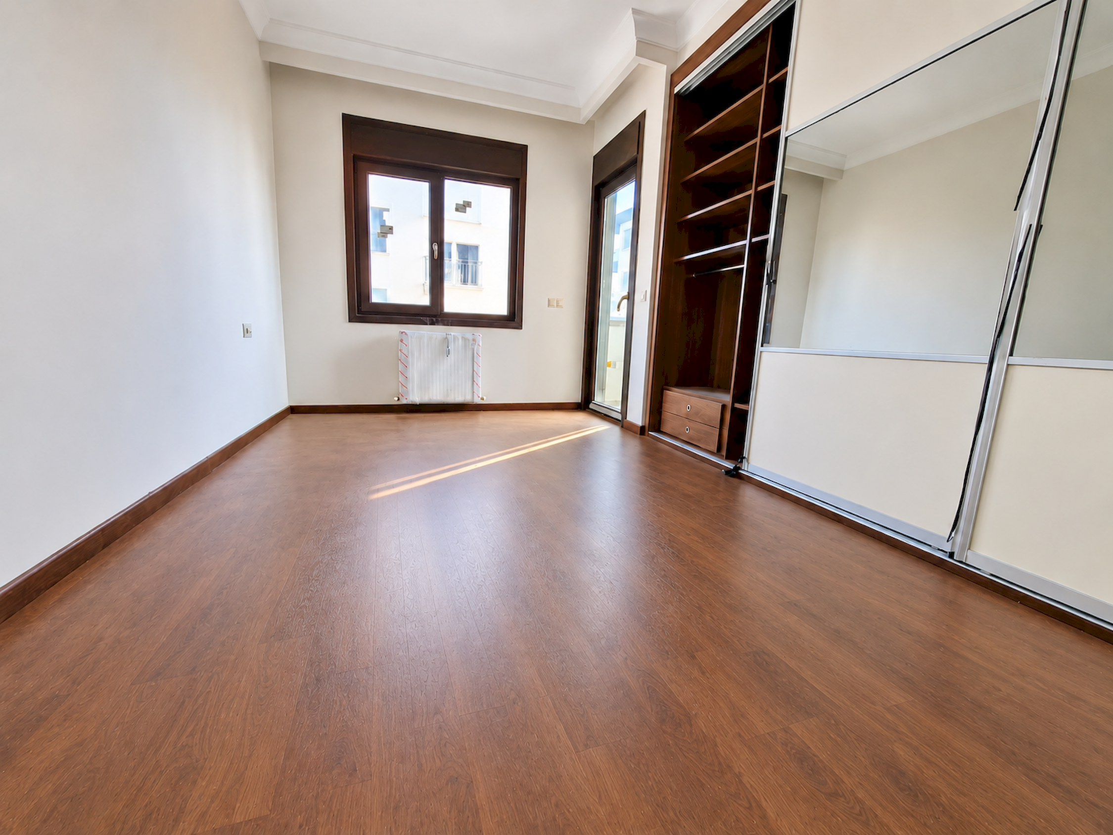 Göztepe 60. Yıl Parkı Karşısı Ferah 110 m2 Net 3+1 Satılık Daire
