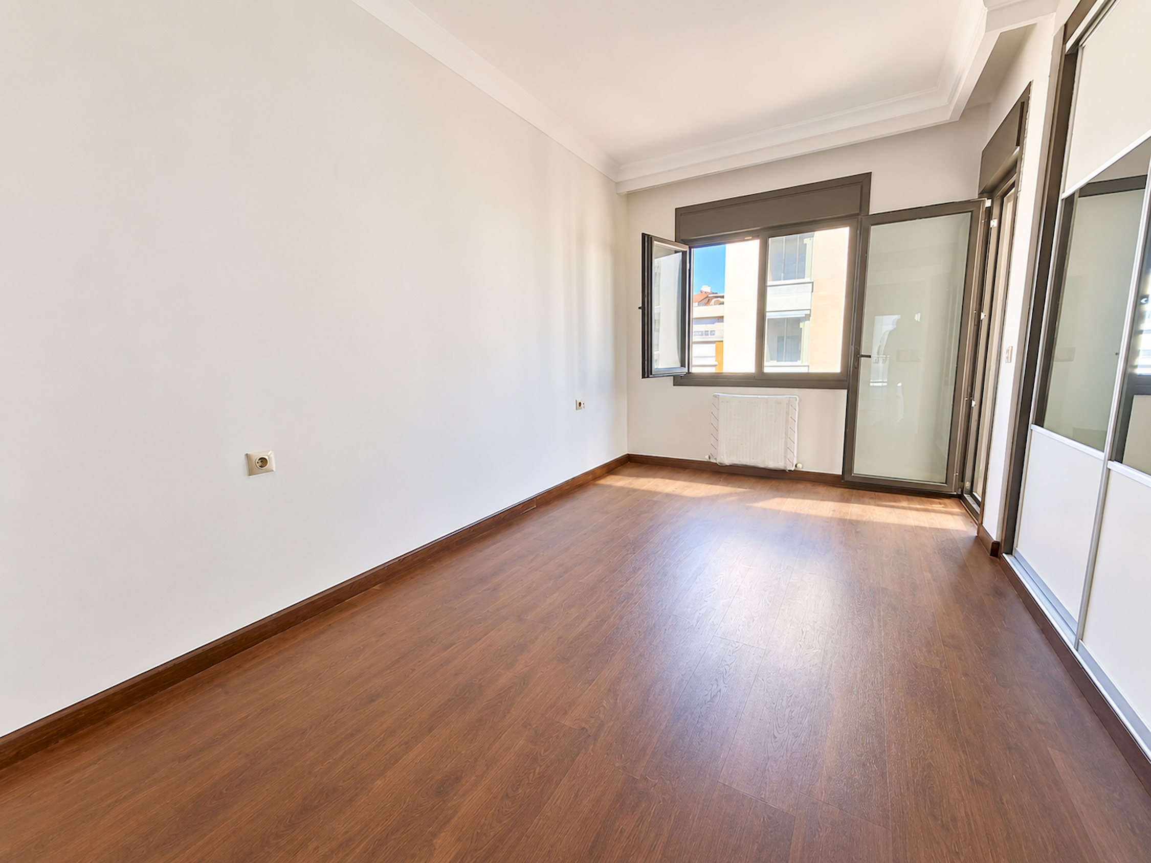 Göztepe 60. Yıl Parkı Karşısı Ferah 110 m2 Net 3+1 Satılık Daire