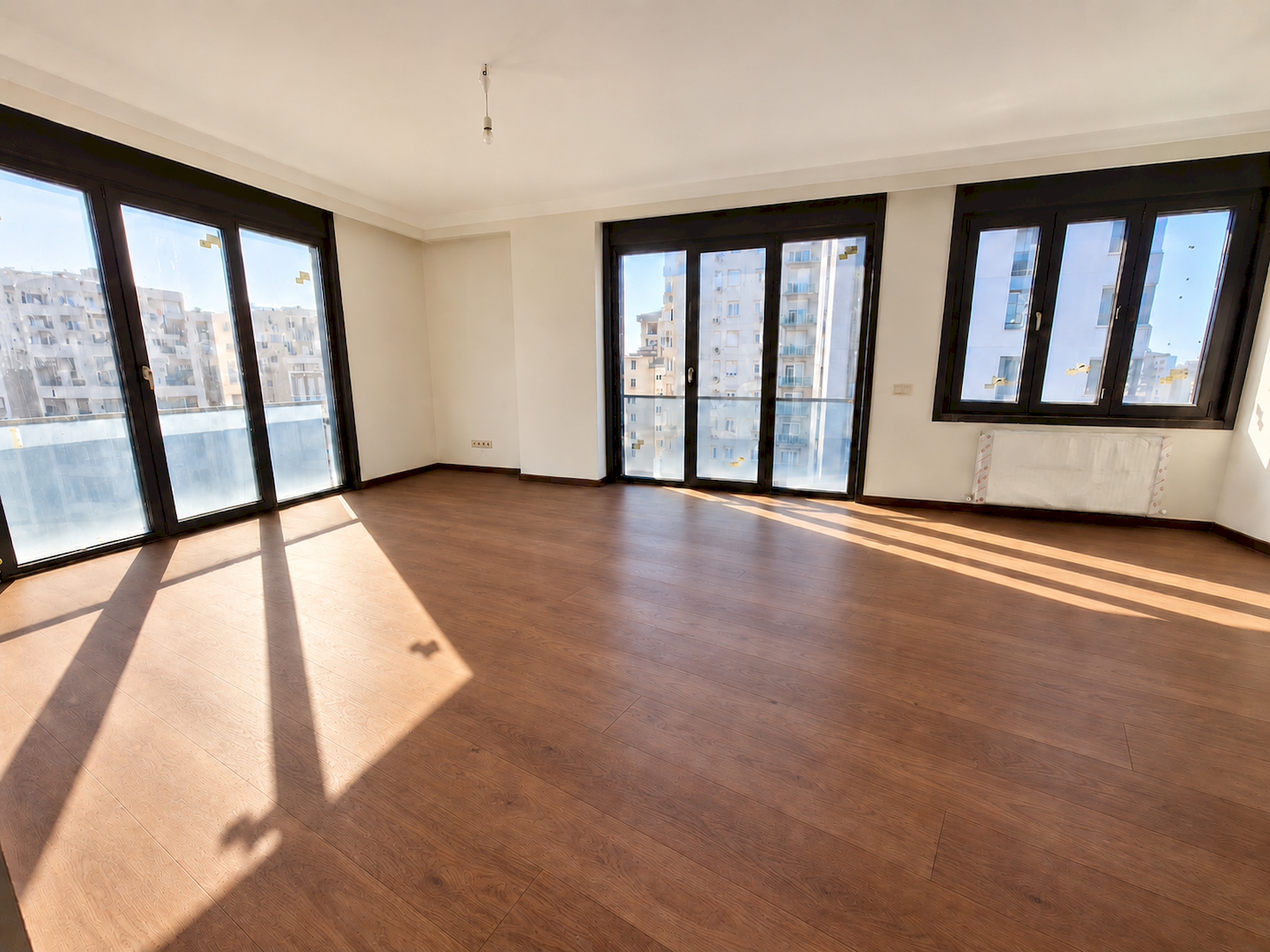 Göztepe 60. Yıl Parkı Karşısı Ferah 110 m2 Net 3+1 Satılık Daire
