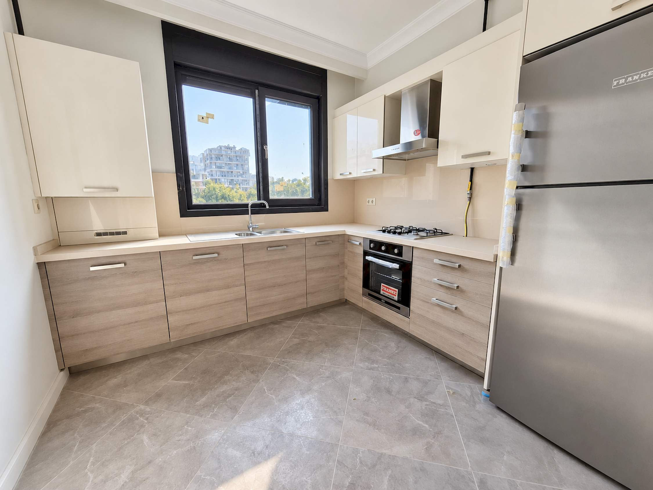 Göztepe 60. Yıl Parkı Karşısı Ferah 110 m2 Net 3+1 Satılık Daire