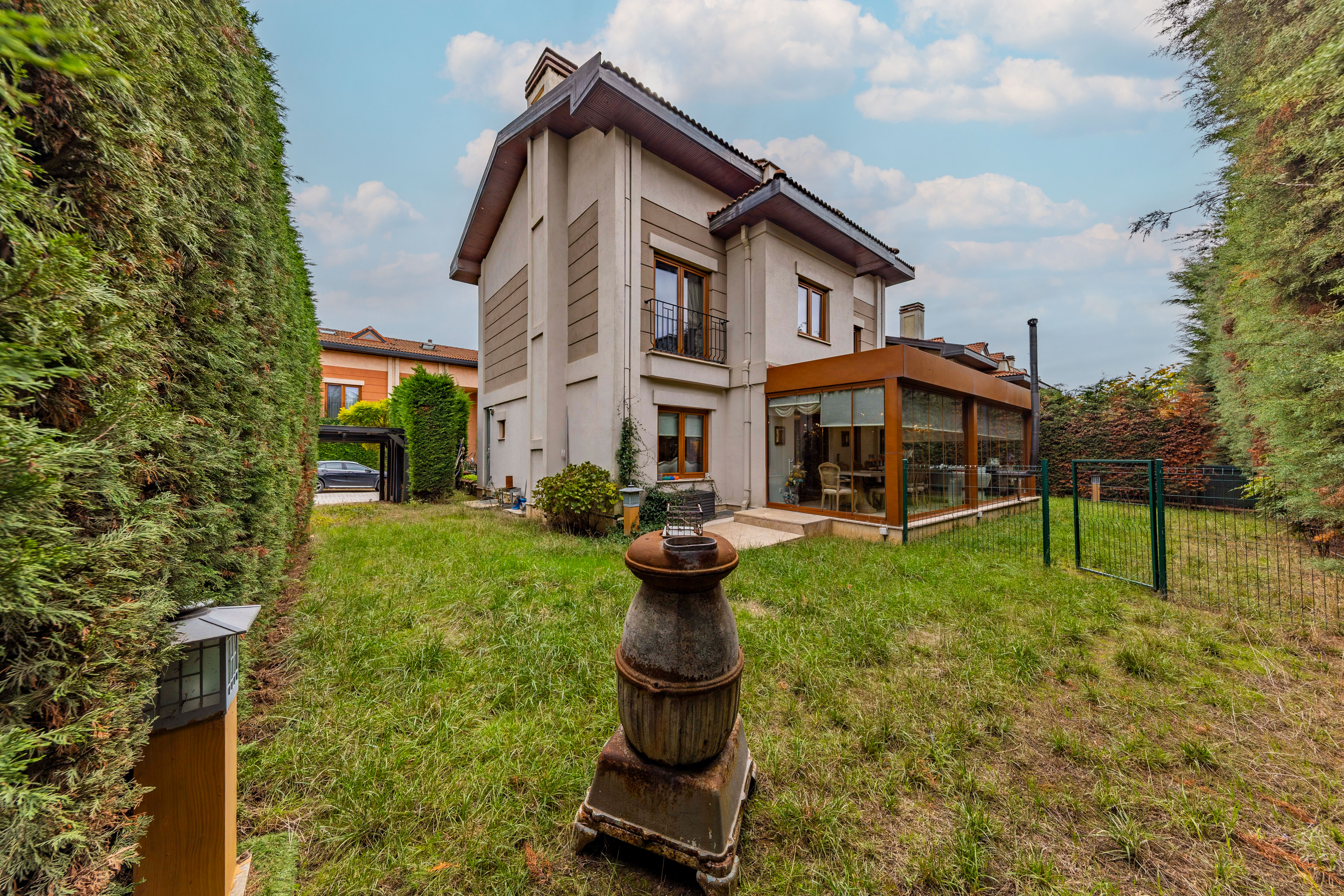 İdealist Kent 1.Etap Yenilenmiş Müstakil Villa – TEK YETKİLİ