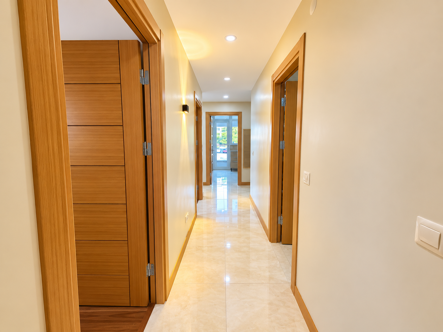 Şenesenevler’de 30 m² Teraslı, Ebeveyn Banyolu 120 m² 3+1 Satılık Daire