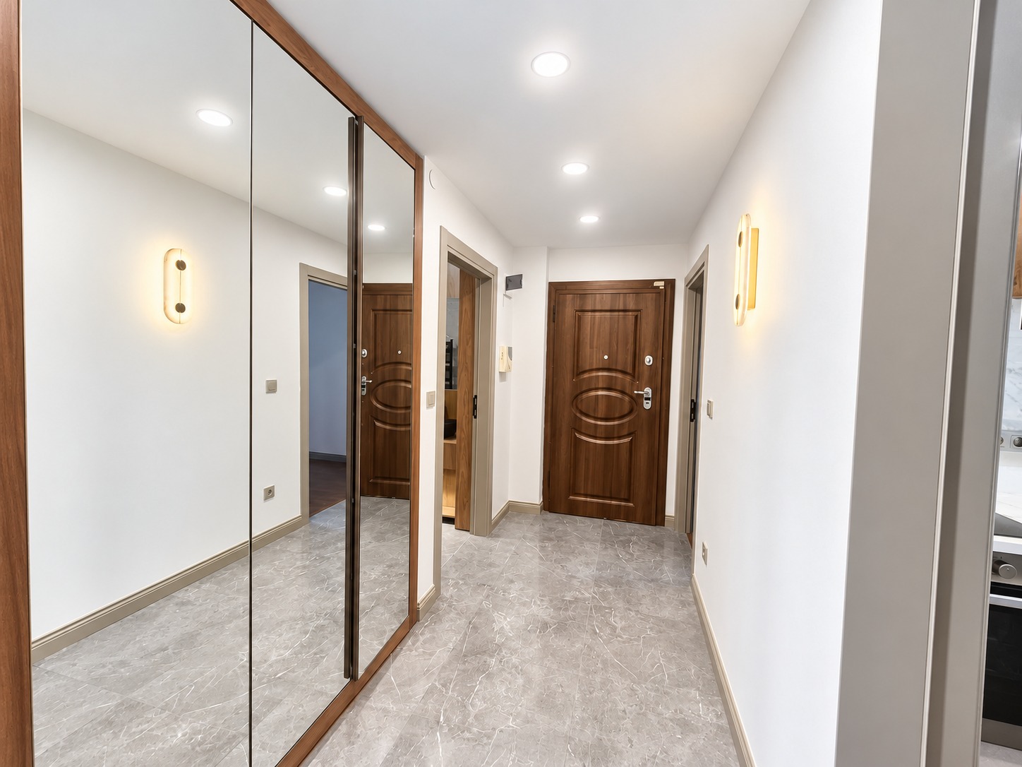 Caddebostanda Bağdat Caddesine Yakın 3+1 Satılık daire